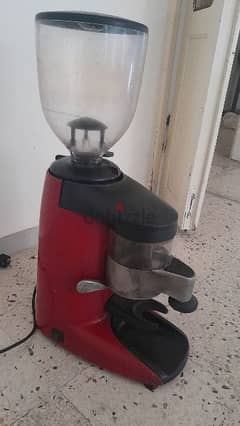 مطاحن و مكنات قهوة اكسبرس و صيانة espresso machines and grinder
