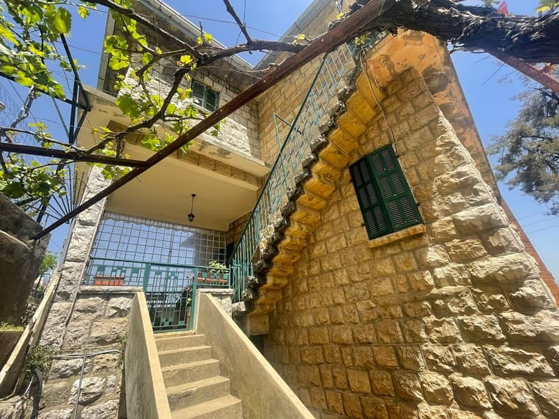 800 Sqm Traditional House 3 floors + 2Garage floor for sale in Bikfaya 5