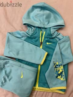 nike sweatsuit size 2 years in excellent condition
