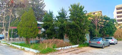 L11586-Land with a house for Sale in the heart of Jounieh