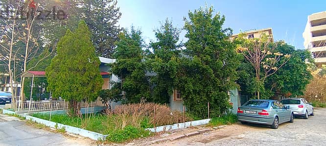 L11586-Land with a house for Sale in the heart of Jounieh