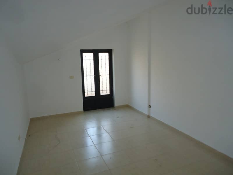 Duplex for rent in Mansourieh دوبلكس للايجار في المنصورية 17