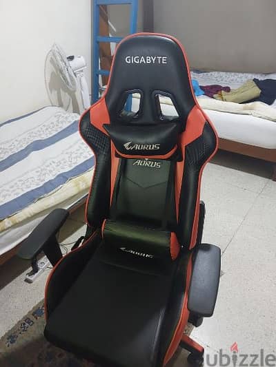 Gaming chair and Gamin table