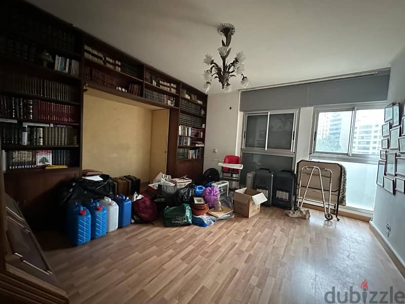 Huge apartment for sale in Koraytem شقة كبيرة للبيع في قريطم 9