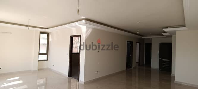 L12153-Spacious Apartment for Sale In Shayle