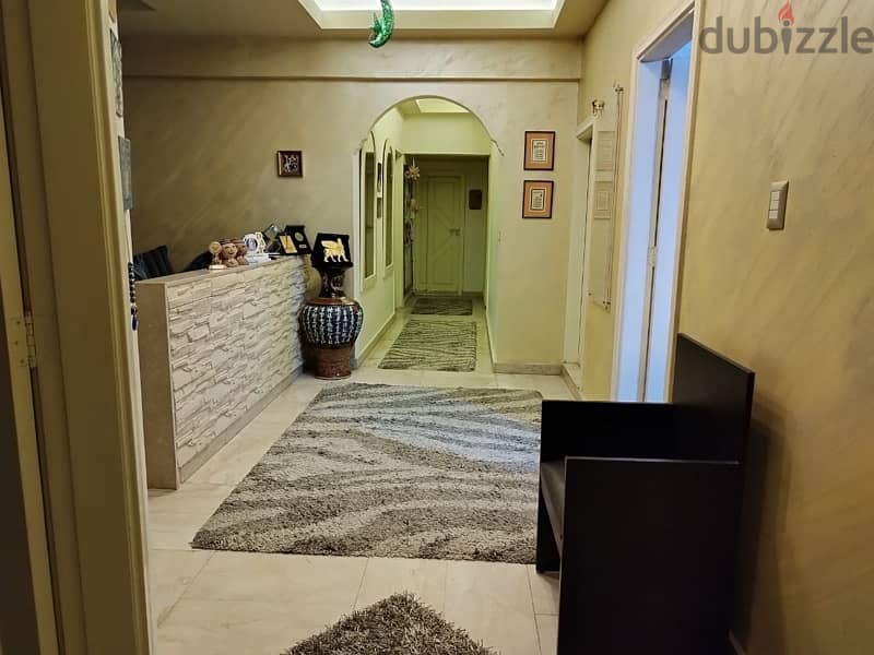 Excellent Apartment in Haret Hreik, Airport Road. شقة بحالة ممتازة 0