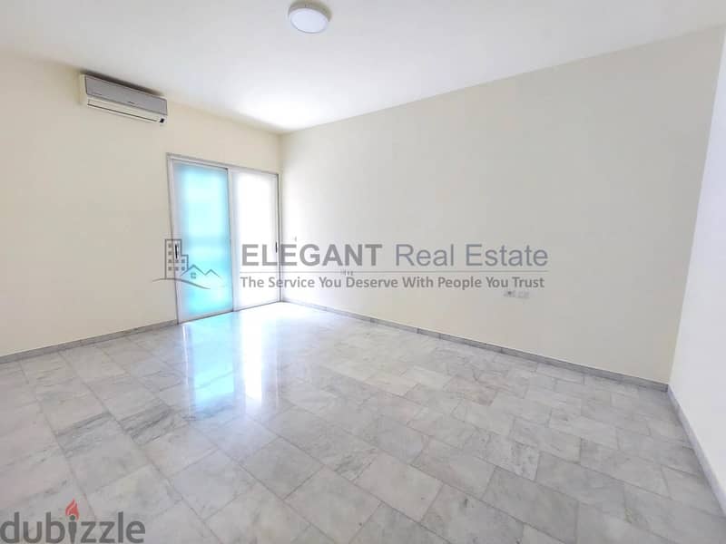 Spacious flat with Sea View ! 6