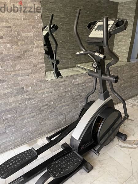 big elliptical like new heavy duty hold ip to 140 kg very good quality 1