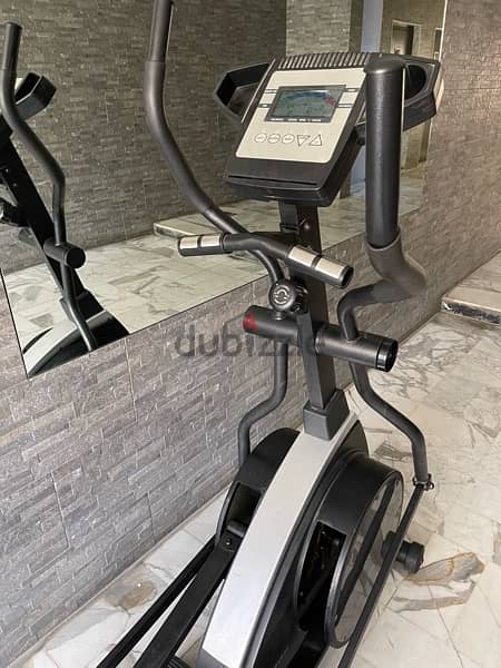 big elliptical like new heavy duty hold ip to 140 kg very good quality 4