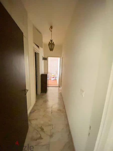 apartment for sale in Mar ELIAS شقة للبيع في مار اليأس 1