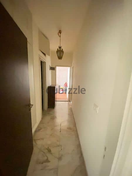 apartment for sale in Mar ELIAS شقة للبيع في مار اليأس 5