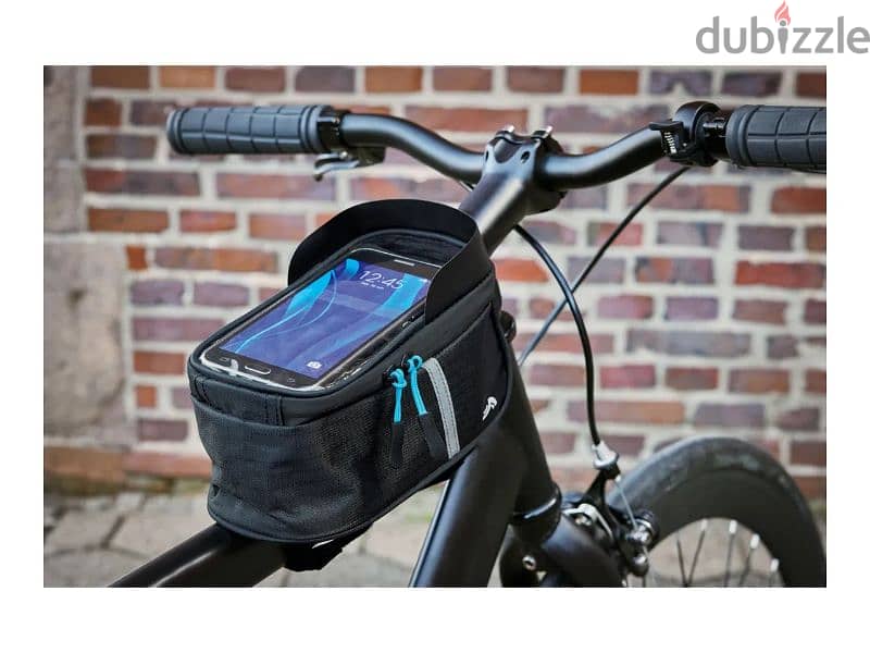 crivit/bike bag with smartphone holder 1