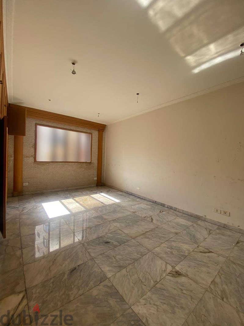 SANAYEH GOOD LOCATION WITH VIEW (200SQ) 3 BEDROOMS , (BT-743) 4