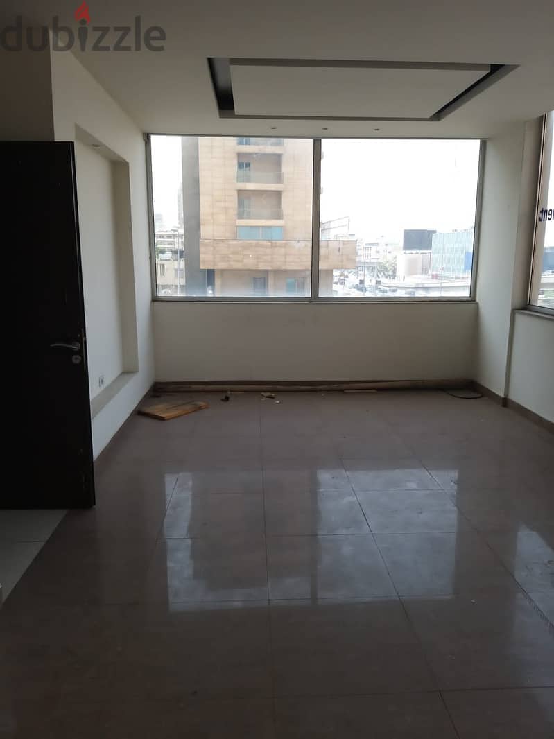 Office in Jal El Dib for rentمكتب في جل الديب للأيجار 12