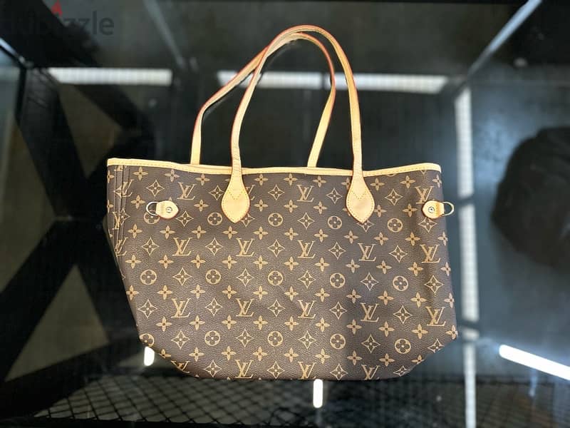 Louis Vuitton Neverfull MM Bag 2