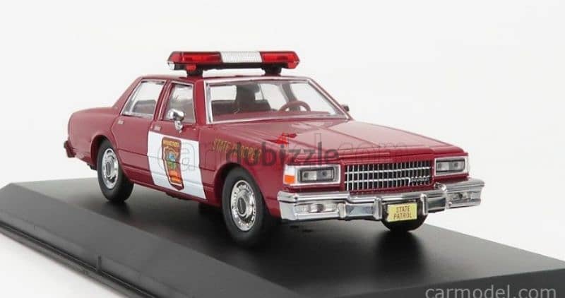 Chevrolet Caprice 1987(Fargo The Movie) diecast car model 1;43 4