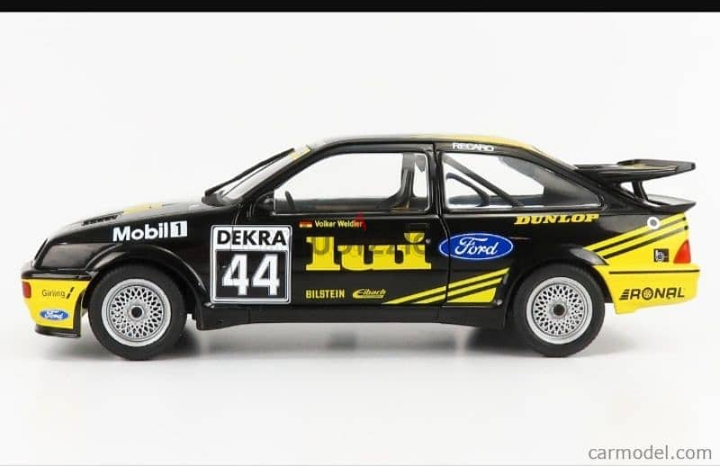 Ford Sierra RS 500 (1989) diecast car model 1;18 1