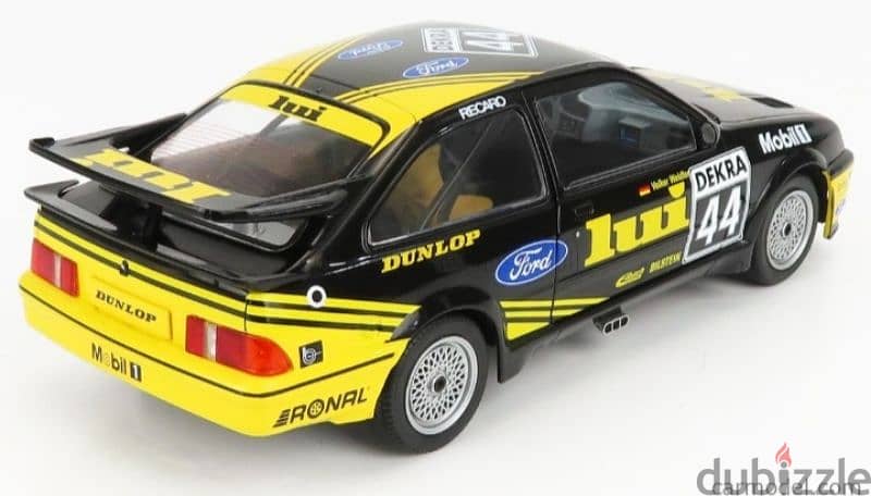 Ford Sierra RS 500 (1989) diecast car model 1;18 4