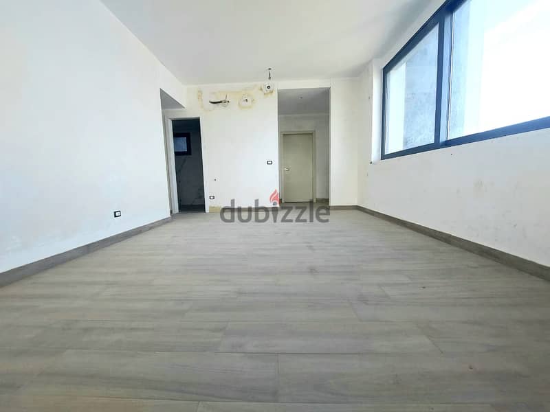 RA24-3228 Apartment for rent in Ain El Mreisseh, 270m, $ 2916 cash 5