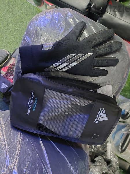 High Quality Football Gloves 7