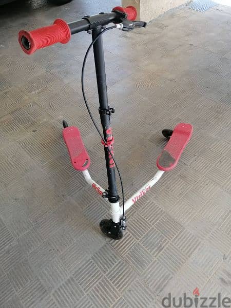 scooter in good condition 2