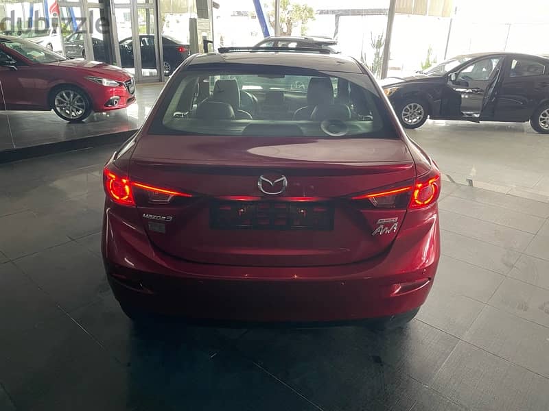 2016 Mazda 3 2.0 L Signature 3