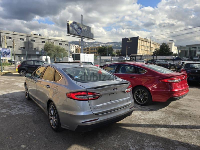 Ford Fusion 2020 limited edition Hybrid And plug in ful options low km 11