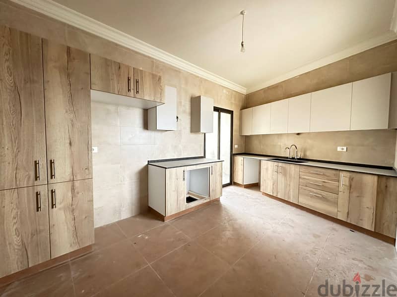 190 m² 2nd Flloor Apartment for sale in Jal el Dib! 6