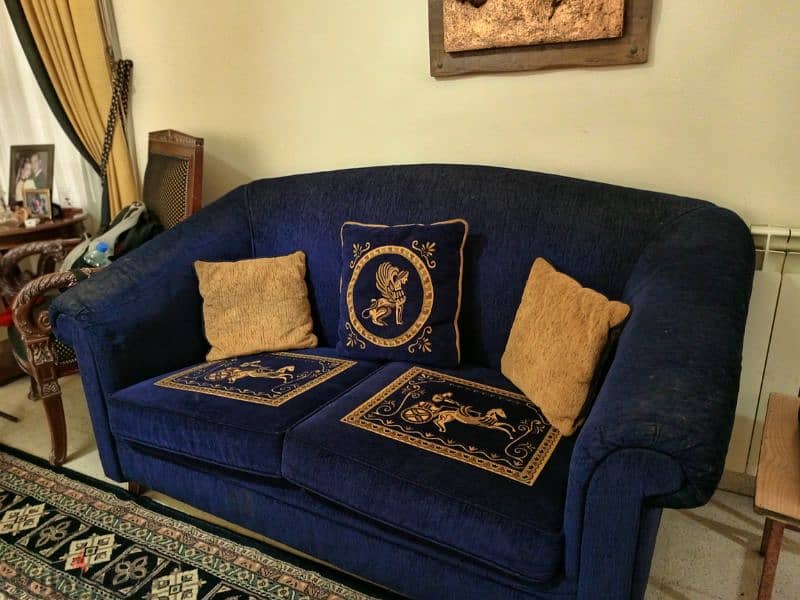 Living Room Sofas / Seating 3