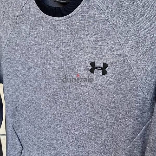 UNDER ARMOUR Grey Long Sleeve Fleeced Sweater. 3