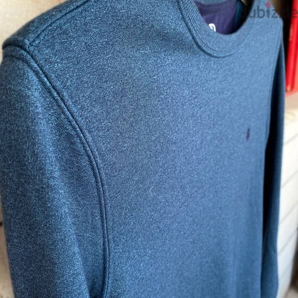 IZOD Long Sleeve Sweater. 2