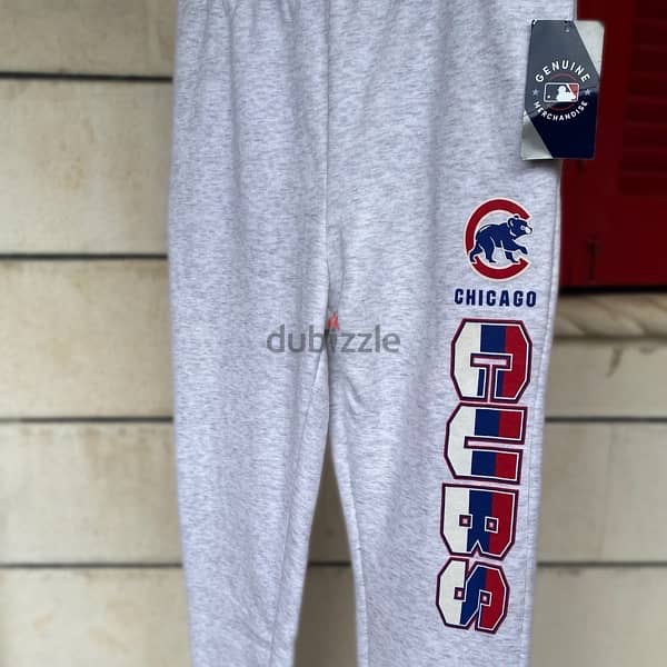 GENUINE MERCHANDISE Chicago Cubs Fleeced Grey Sweatpants. 3