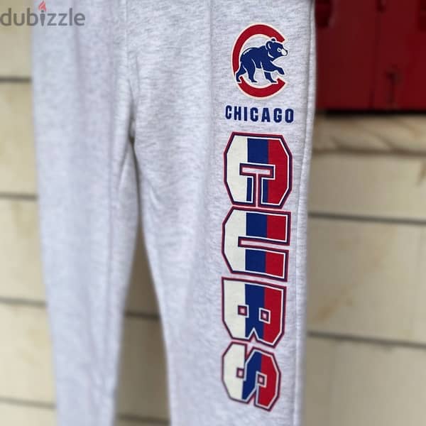 GENUINE MERCHANDISE Chicago Cubs Fleeced Grey Sweatpants. 4
