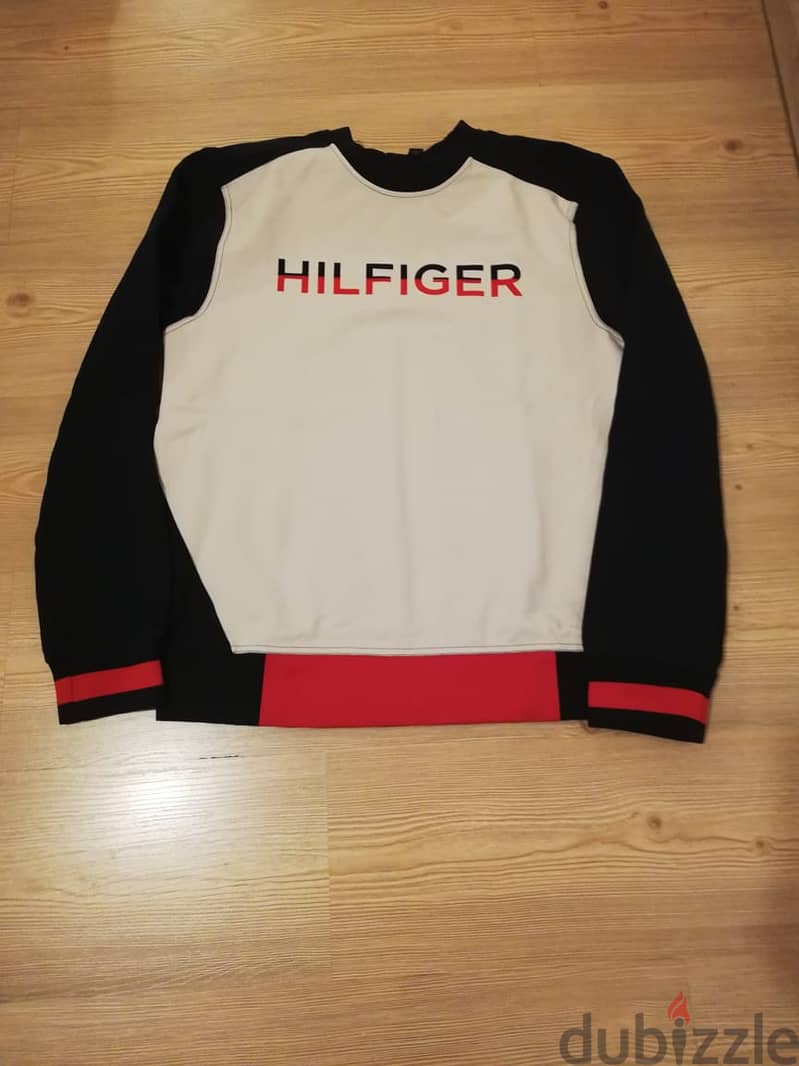 Tommy HIllfiger Sweater 1