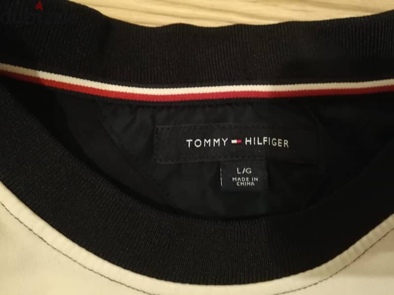 Tommy HIllfiger Sweater 3