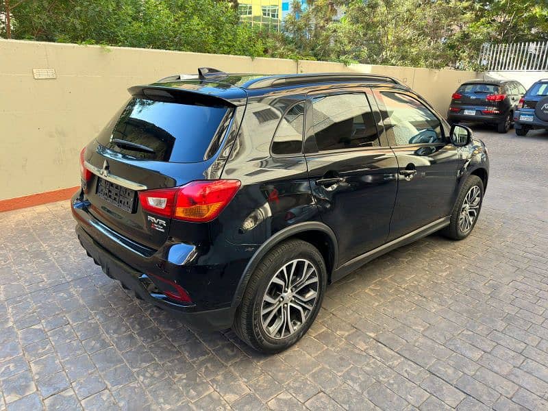 mitsubishi outlander sport 2018 rvr 8