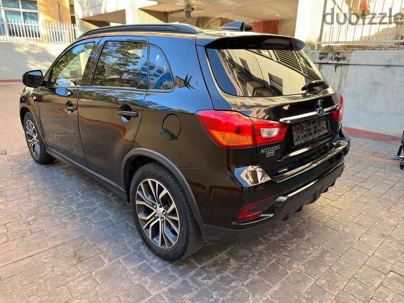 mitsubishi outlander sport 2018 rvr 11