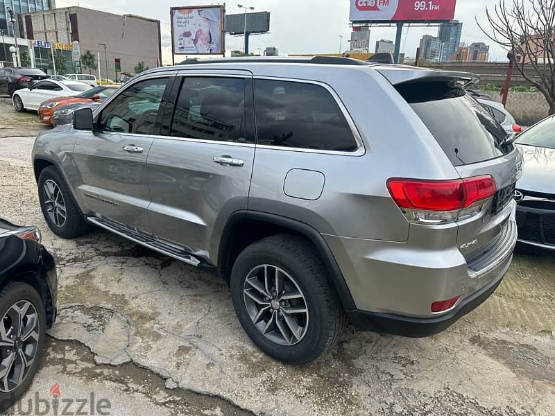 Grand Cherokee Limited 2017 Free Registration very clean  California 13