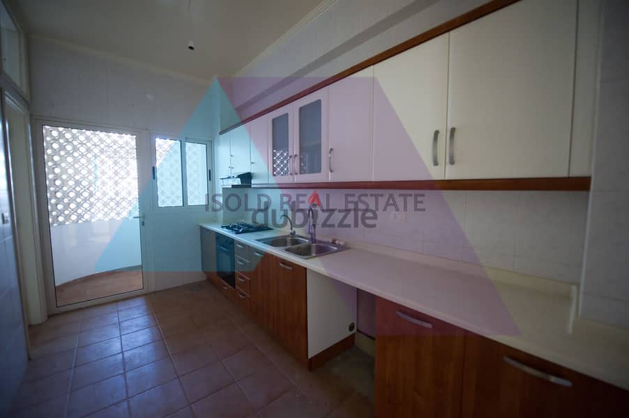 A 225 m2 apartment + open city view for rent in Hamra/Beirut 4