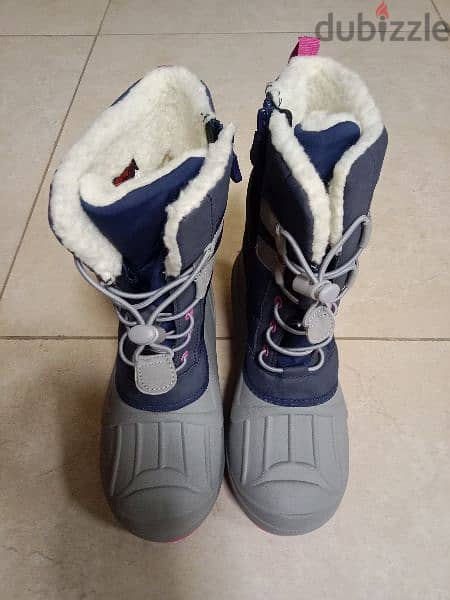 Snow boots for girls never used size 33 1