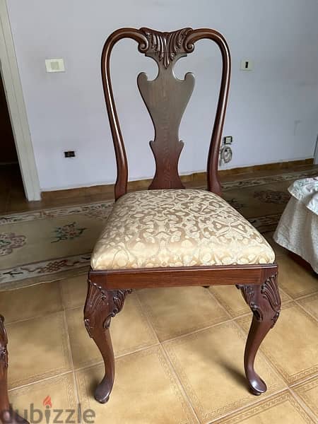 2 Wood carved chairs - Queen Anne style 1