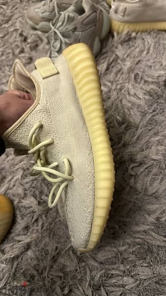 Yeezy butter size 42 2/3 2