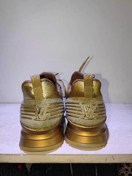 Original Louis Vuitton Trainers (Unisex) 4