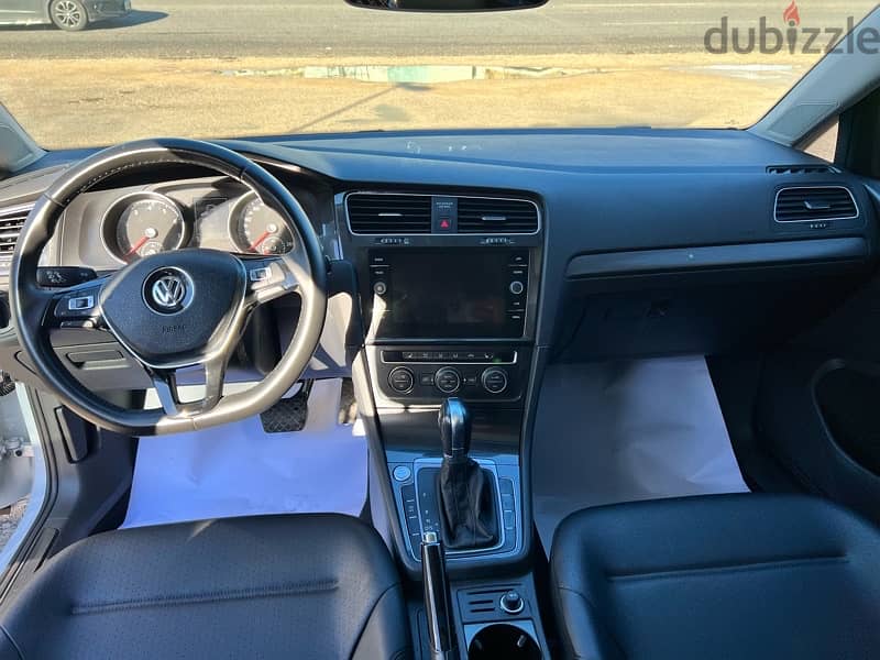 Golf TSI 1.4 L turbo 2019 nice car. 11