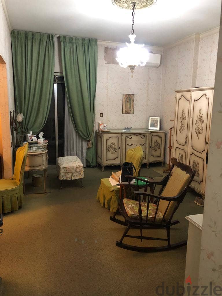 Appartment for sale in Achrafieh شقة للبيع في الاشرفية 3