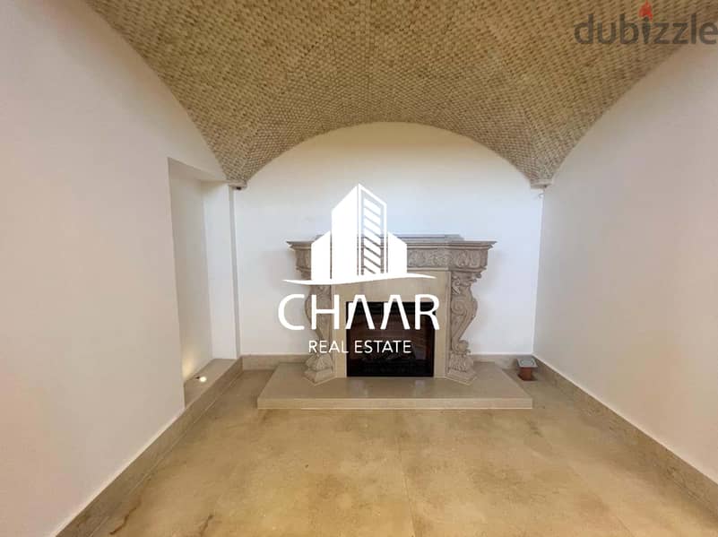 R1581 Luxurious Triplex Apartment for Rent in Louaizeh 8