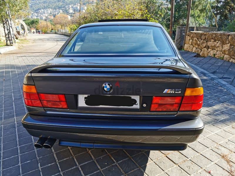 BMW E34 M5 1991 0