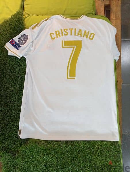 Real Madrid Cristiano Football Home 2019-20 1