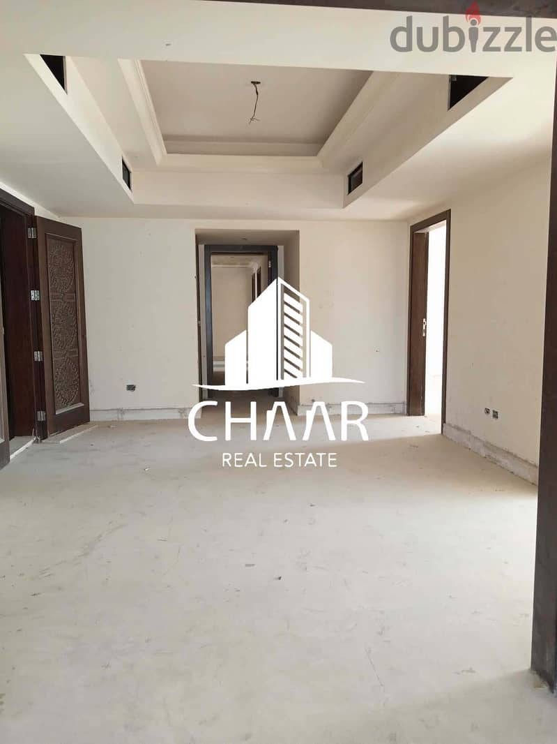 R914 Immense Apartment for Sale in Ramlet Al-Bayda 1