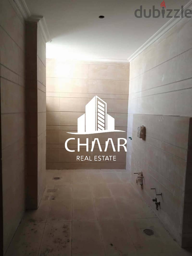 R915 Immense Apartment for Sale in Ramlet Al-Bayda with Sea View 7